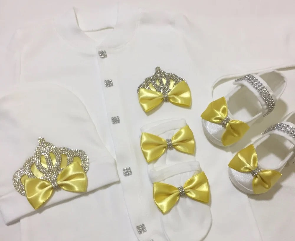 luxury Jewels Crown Layette 4 Piece Gift Set 0-6 Months
