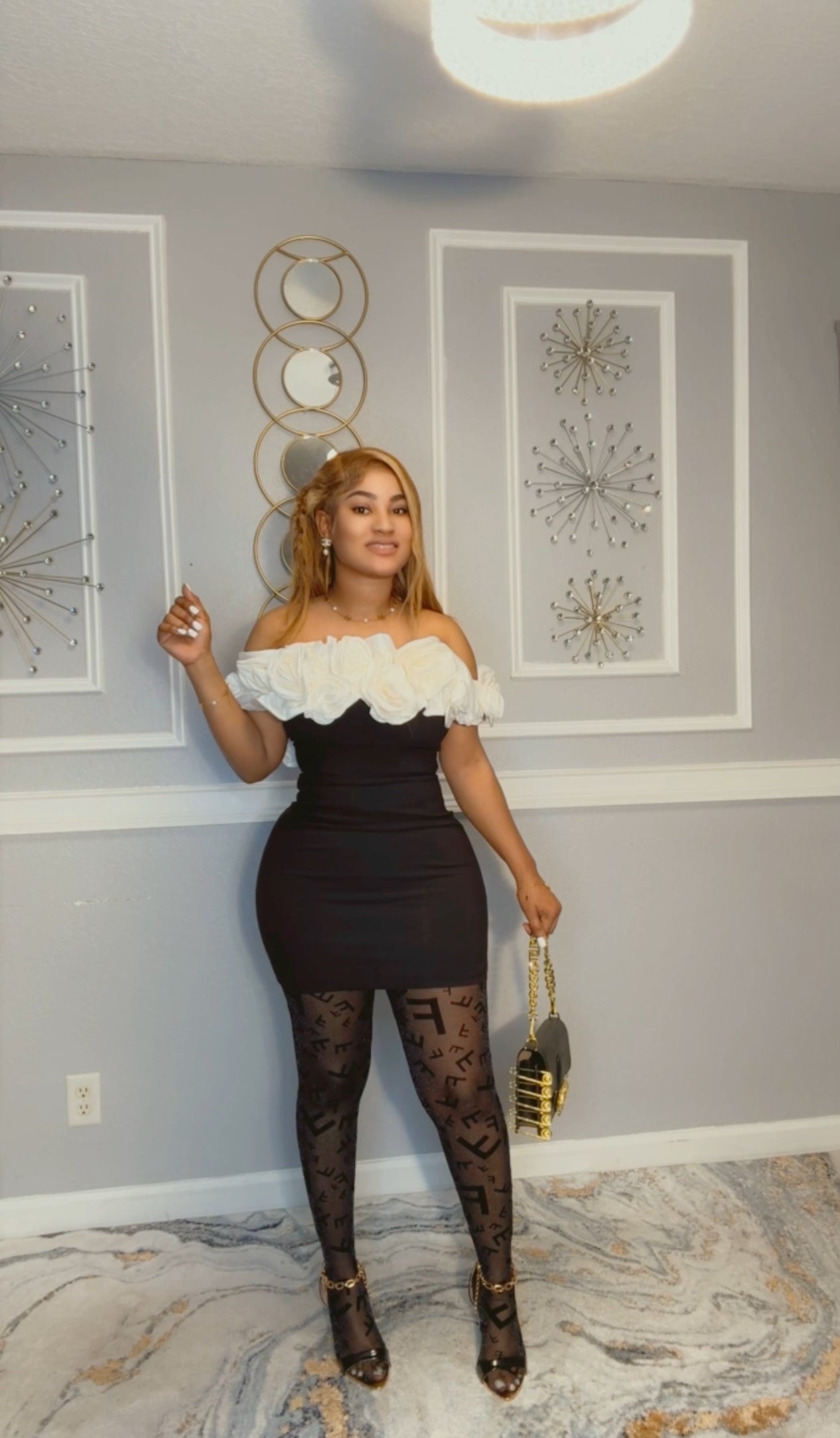 Flower black and white dress